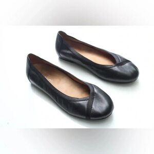 Vionic Caroll flats